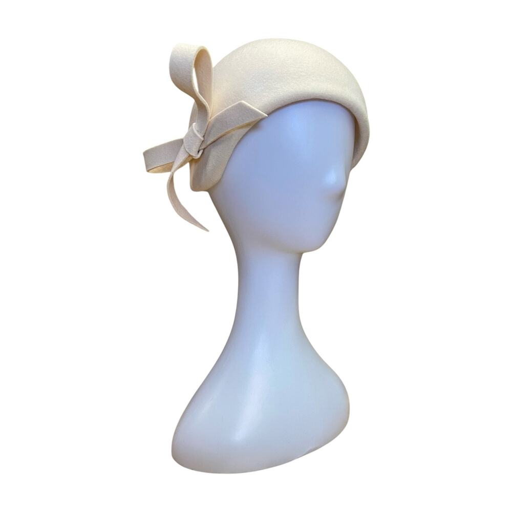 1980s Mr. John Creme Cloche Hat Sculptural Bow Vintage Millinery